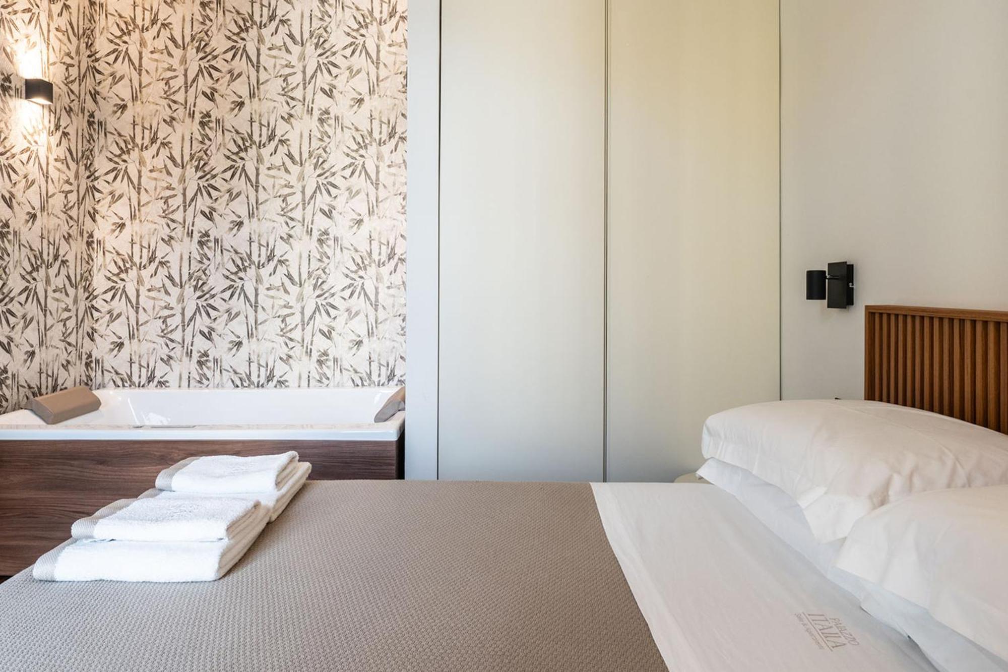 Palazzo Italia Suites Bari Ngoại thất bức ảnh